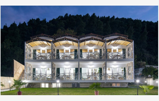 Hotel ALT